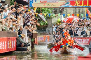 龙腾喜悦庆元宵！新疆众将吃汤圆 为球迷们送上元宵节祝福